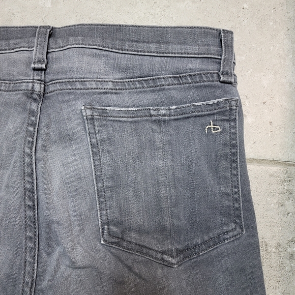 Rag & bone 10" Capri in dark grey - Picture 7 of 8